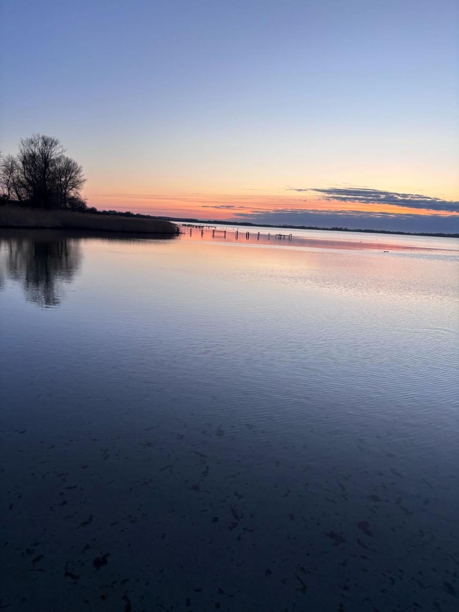 App 2 Stylische Surfoase Am Wasser Dranske